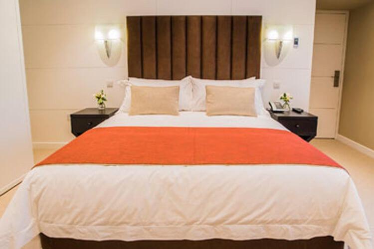 Cae Court Hotel بريدجيند المظهر الخارجي الصورة