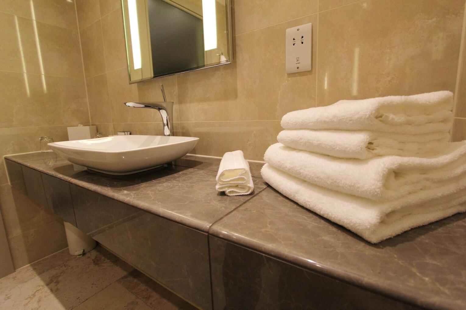 Cae Court Hotel بريدجيند المظهر الخارجي الصورة