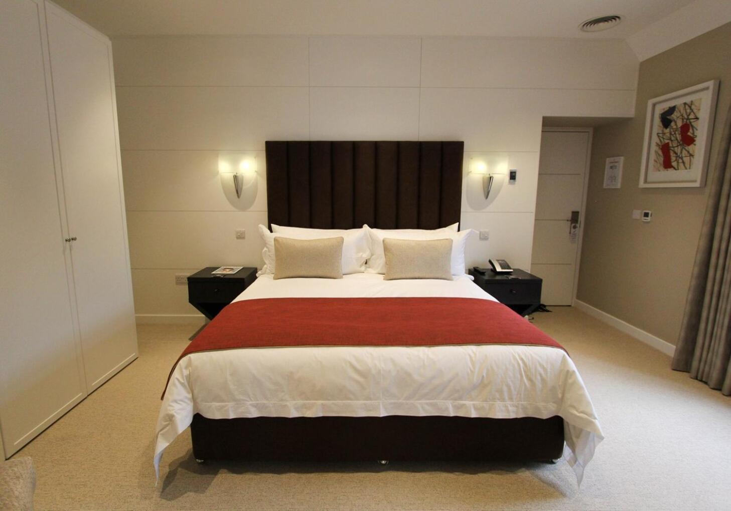 Cae Court Hotel بريدجيند المظهر الخارجي الصورة